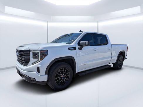 Used 2024 GMC Sierra 1500 Elevation w/ LPO, Elevation Black Package AWD/4WD image 7