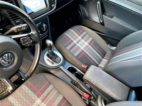 Used 2019 Volkswagen Beetle 2.0T S image 15