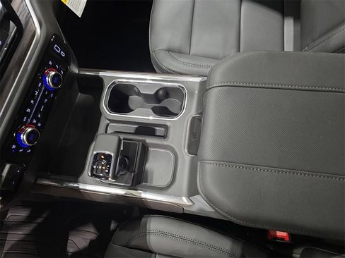 New 2026 GMC Sierra 1500 SLT w/ SLT Premium Plus Package image 25