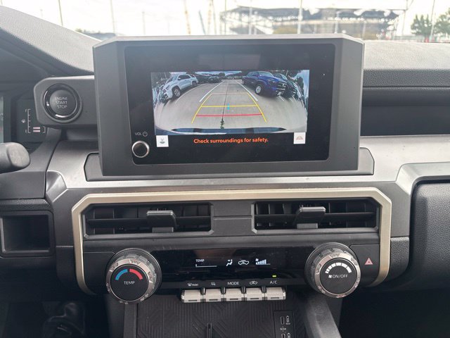 Used 2024 Toyota Tacoma SR5 AWD/4WD image 11