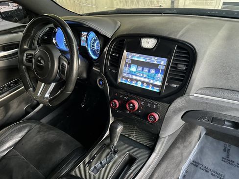 Used 2014 Chrysler 300 SRT8 w/ Leather Interior Group RWD image 20