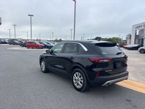 Used 2024 Ford Escape Active image 3