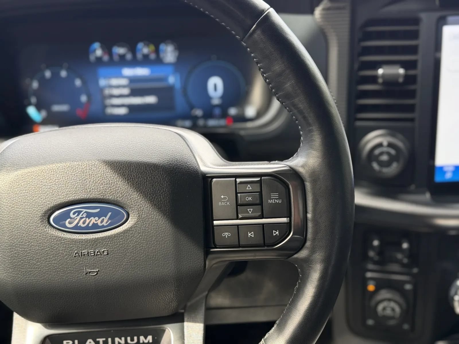 Used 2024 Ford F150 Platinum w/ FX4 Off-Road Package AWD/4WD image 24