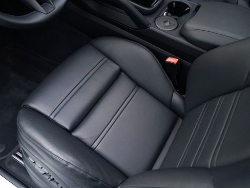 Used 2025 Porsche Cayenne S image 16