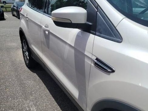 Used 2013 Ford Escape SEL FWD image 14