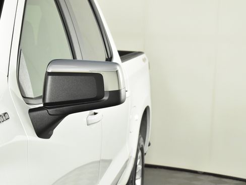 Used 2025 Chevrolet Silverado 1500 LT image 13