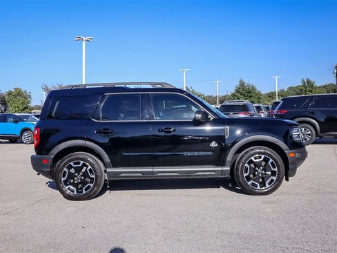 Used 2023 Ford Bronco Sport Outer Banks image 4