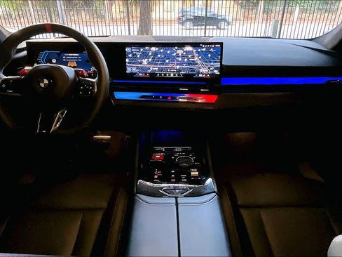 Used 2025 BMW M5 Touring image 15