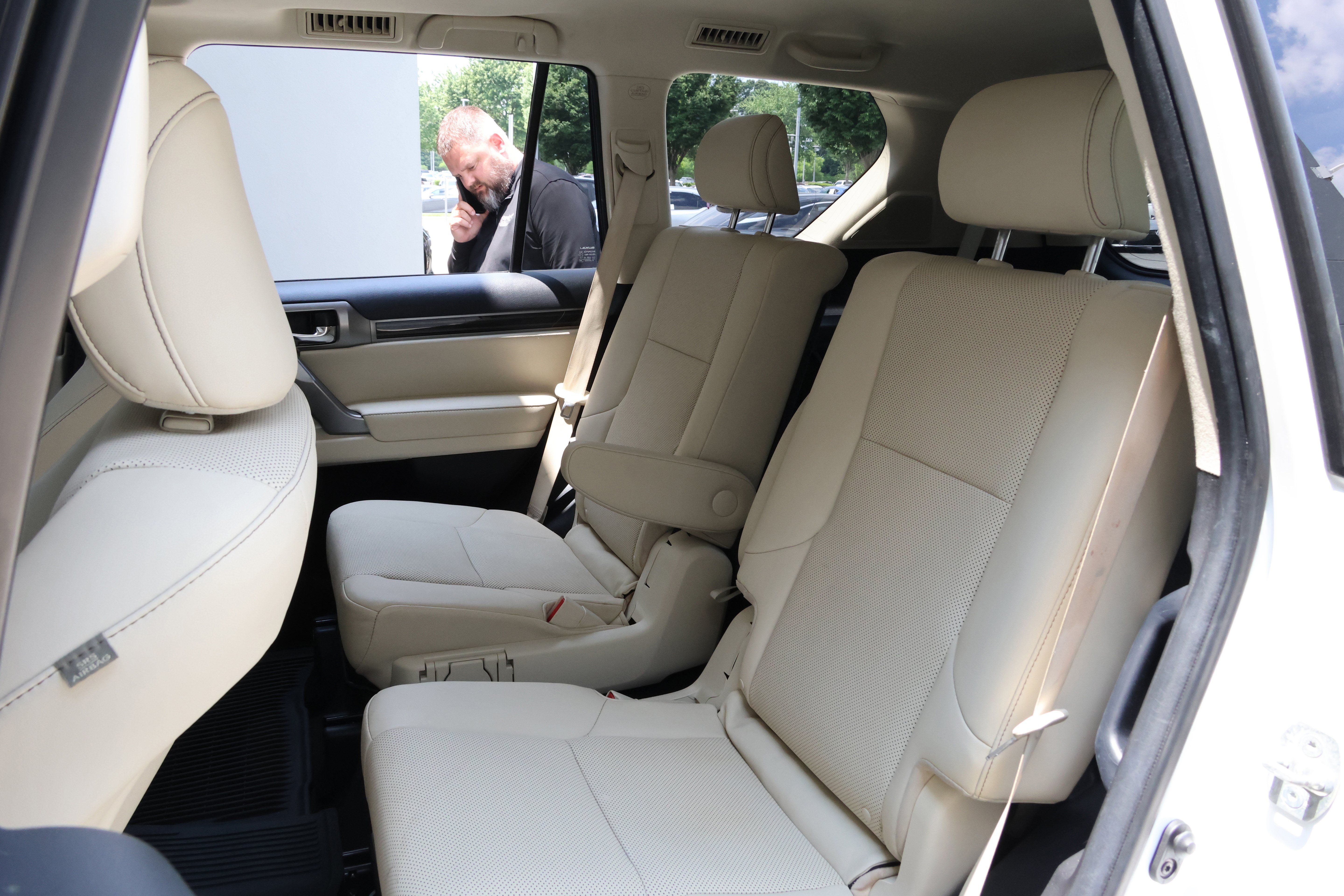 Used 2023 Lexus GX 460 Premium AWD/4WD image 36