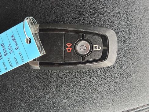 Used 2023 Ford Edge SEL image 30