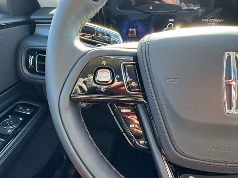 New 2026 Lincoln Aviator AWD image 24