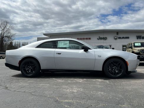 New 2024 Dodge Charger Daytona R/T w/ Plus Group AWD/4WD image 39