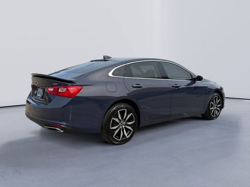 Used 2025 Chevrolet Malibu RS w/ LPO, Floor Liner Package FWD image 3
