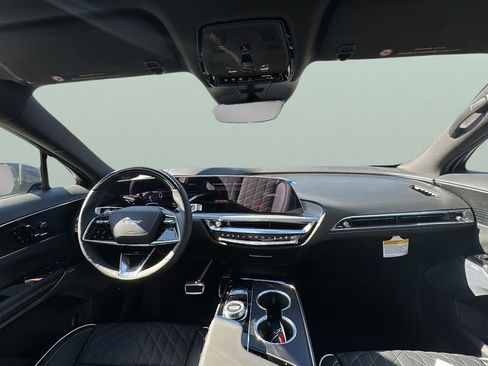 New 2026 Cadillac Lyriq V AWD/4WD image 25