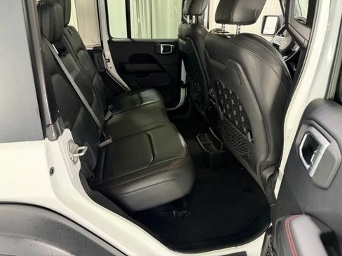 Used 2018 Jeep Wrangler Unlimited Rubicon AWD/4WD image 8