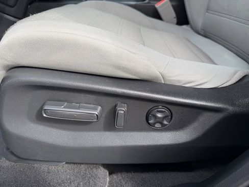Used 2019 Honda CR-V EX image 18