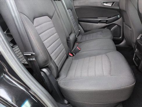 Used 2017 Ford Edge SE AWD/4WD image 19
