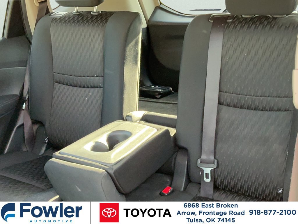 Used 2018 Nissan Rogue SV w/ Premium Package AWD/4WD image 25