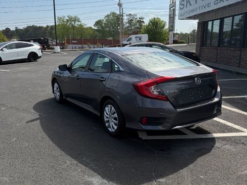 Used 2021 Honda Civic LX image 5