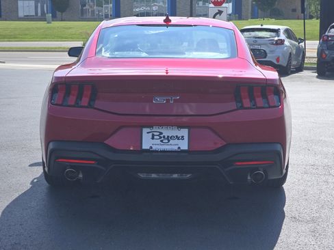 Used 2024 Ford Mustang GT Premium RWD image 6