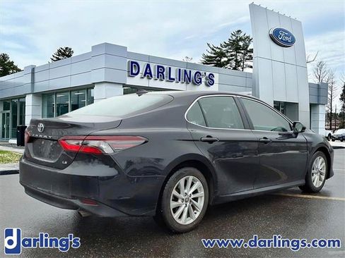 Used 2023 Toyota Camry LE image 5