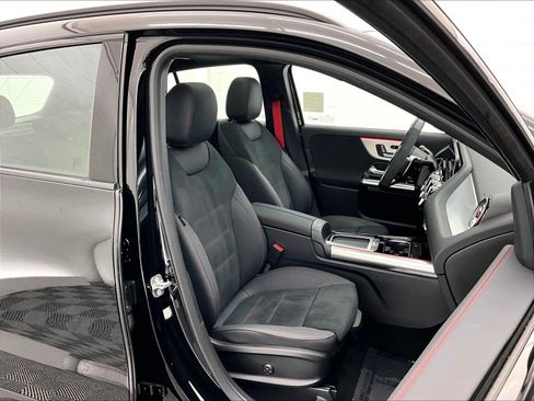 Used 2026 Mercedes-Benz GLA 35 AMG 4MATIC image 6
