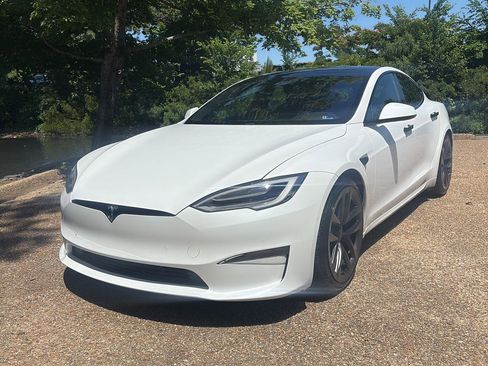 Used 2022 Tesla Model S AWD/4WD image 11
