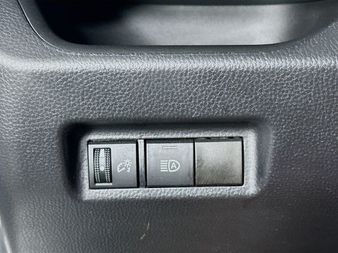 Used 2023 Toyota RAV4 LE AWD/4WD image 16