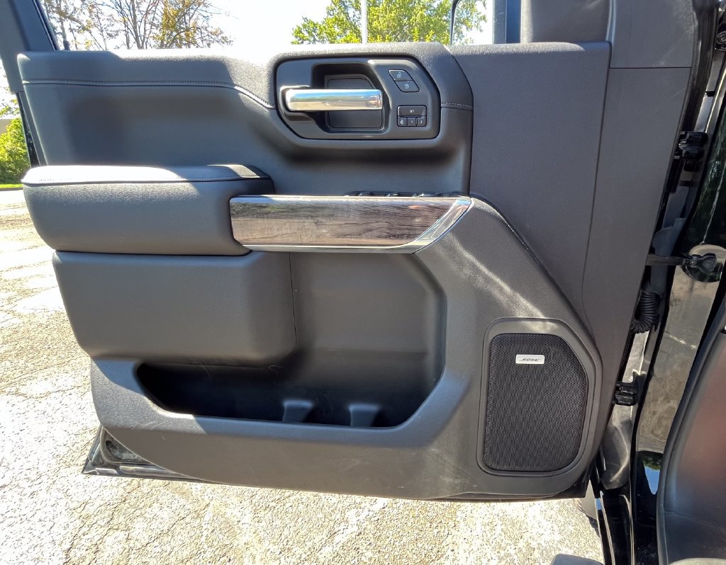 Certified 2022 Chevrolet Silverado 2500 LTZ w/ LTZ Premium Package AWD/4WD image 18