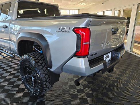 Used 2024 Toyota Tacoma TRD Off-Road image 15