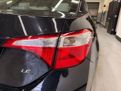 Used 2015 Toyota Corolla LE image 5