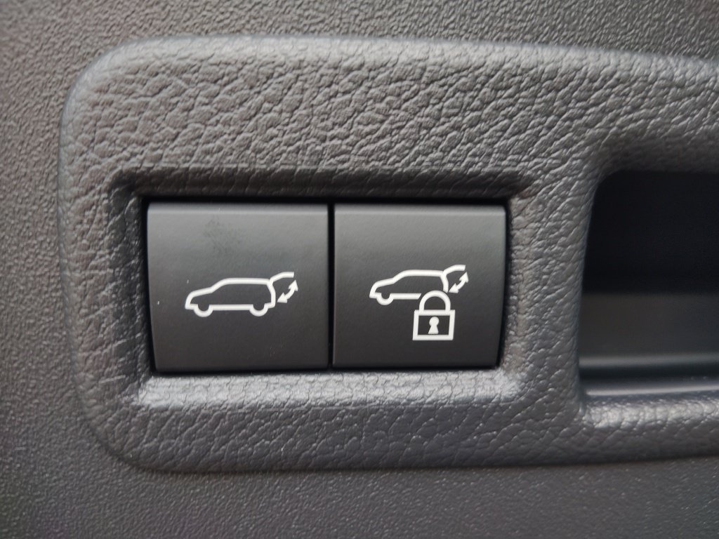 New 2026 Toyota C-HR AWD/4WD image 16