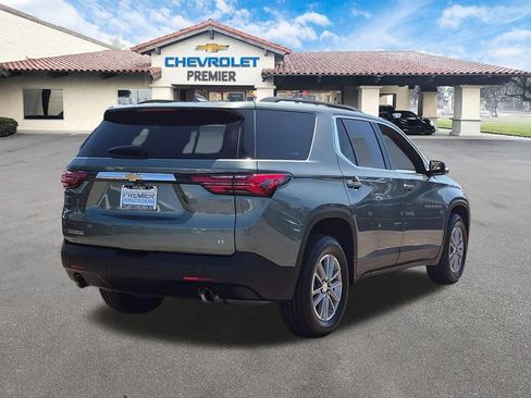 Used 2023 Chevrolet Traverse LT FWD image 8