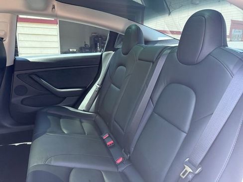 Used 2022 Tesla Model 3 Long Range AWD/4WD image 13