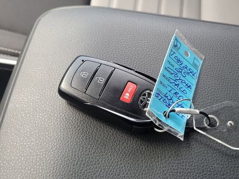 New 2025 Toyota Tacoma TRD Off-Road image 37