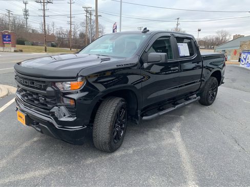 Certified 2025 Chevrolet Silverado 1500 Custom w/ Turbomax Blackout Package image 3