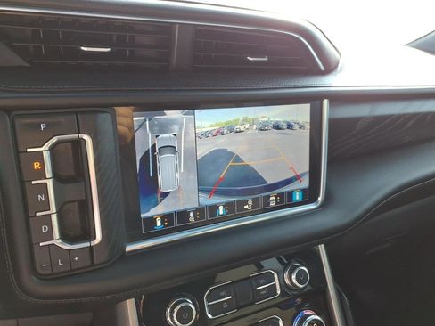 Used 2021 GMC Yukon Denali w/ LPO, Illumination Package AWD/4WD image 22