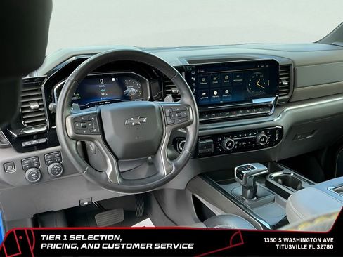 Used 2022 Chevrolet Silverado 1500 ZR2 w/ Technology Package AWD/4WD image 32