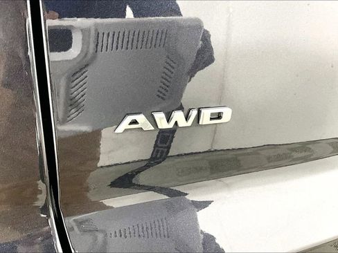 Used 2023 Cadillac XT4 Premium Luxury w/ Cold Weather Package image 14