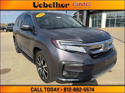 Used 2021 Honda Pilot Touring image 1