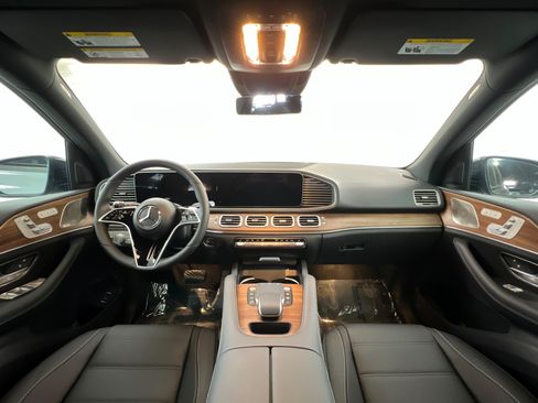 New 2026 Mercedes-Benz GLE 450 4MATIC image 9