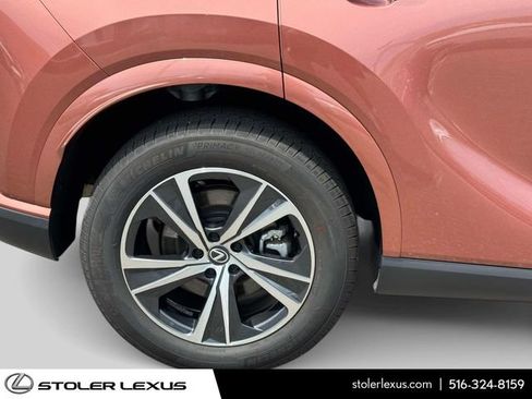 Used 2025 Lexus RX 350 Premium w/ Accessory Package AWD/4WD image 6