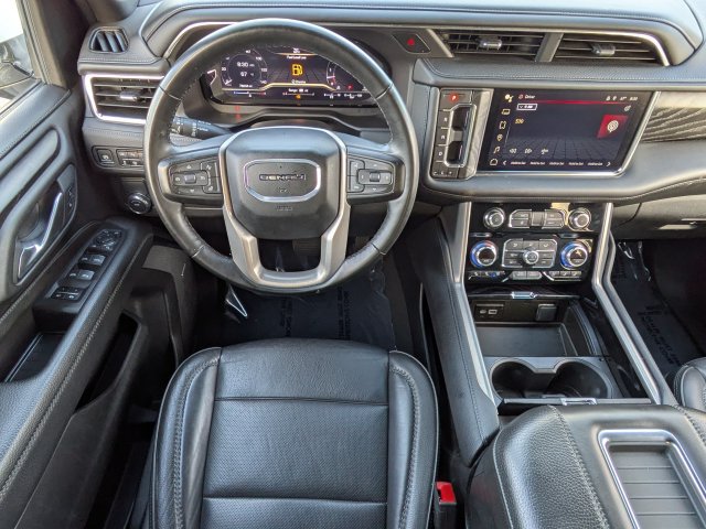 Used 2024 GMC Yukon Denali RWD image 17