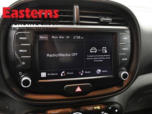 Used 2023 Kia Soul LX w/ Option Group 015 FWD image 19