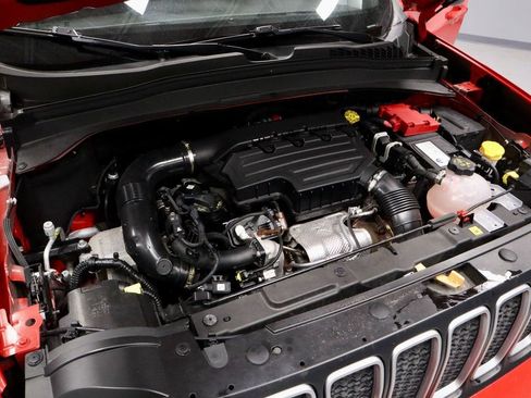 Used 2023 Jeep Renegade Latitude image 16