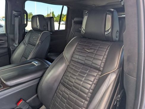 Used 2022 Cadillac Escalade ESV Sport Platinum AWD/4WD image 10