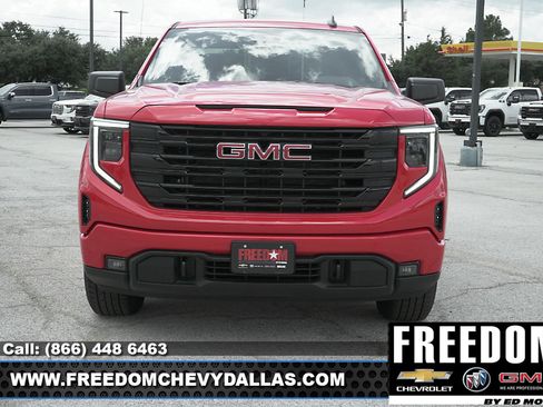 New 2025 GMC Sierra 1500 Elevation image 2