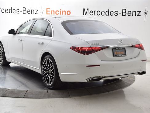 Used 2025 Mercedes-Benz S 580 4MATIC Sedan image 4
