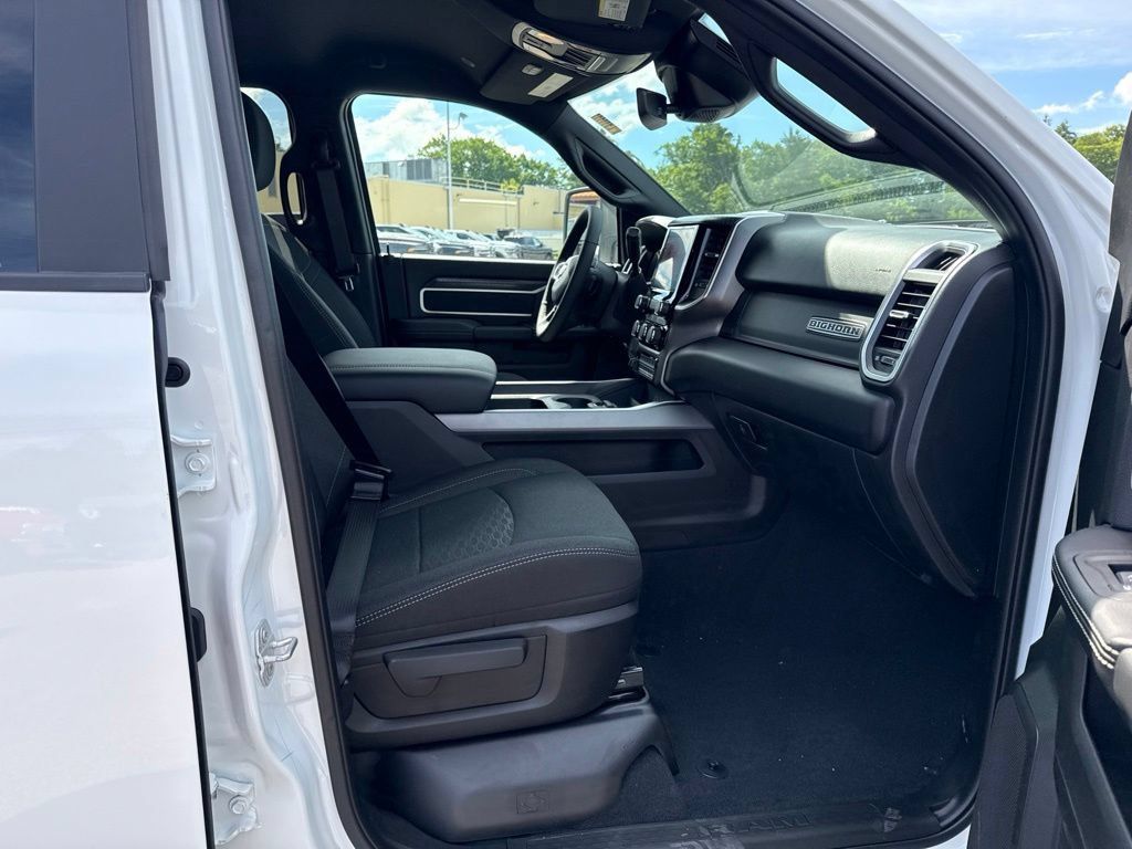 New 2026 RAM 2500 Big Horn AWD/4WD image 25