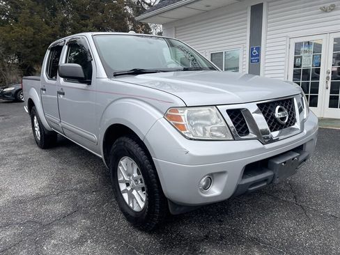 Used 2015 Nissan Frontier SV w/ SV Value Truck Package image 2